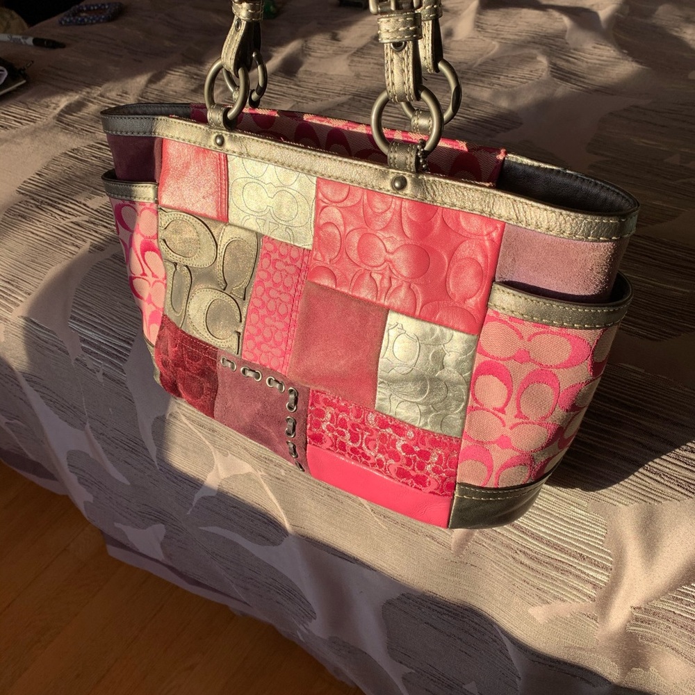 Authentic Coach shoulder bag